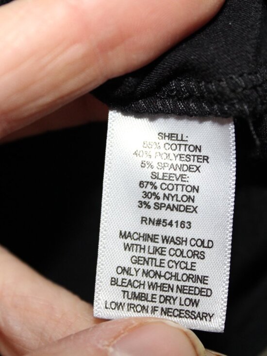 The Harlowe & Graham Women's Medium Boho Tie Front V-neck Top in colorful geomet - Picture 6 of 10